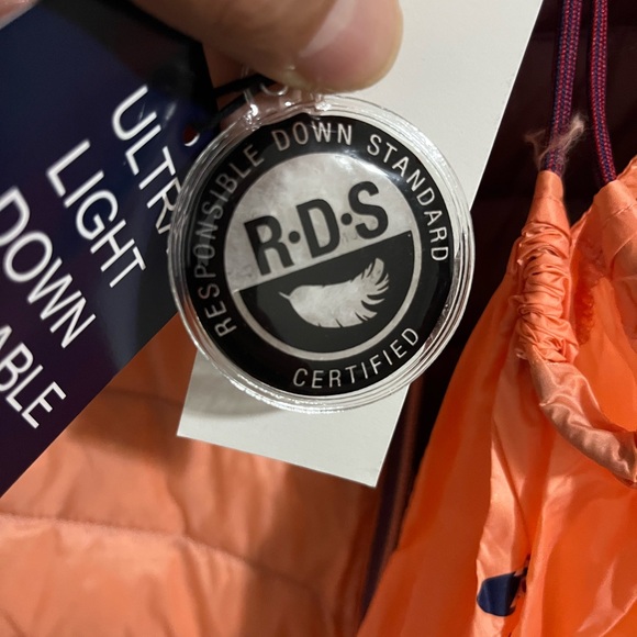 Kids' Ultra Light Quilt Packable Down Jacket - Picture 10 of 12